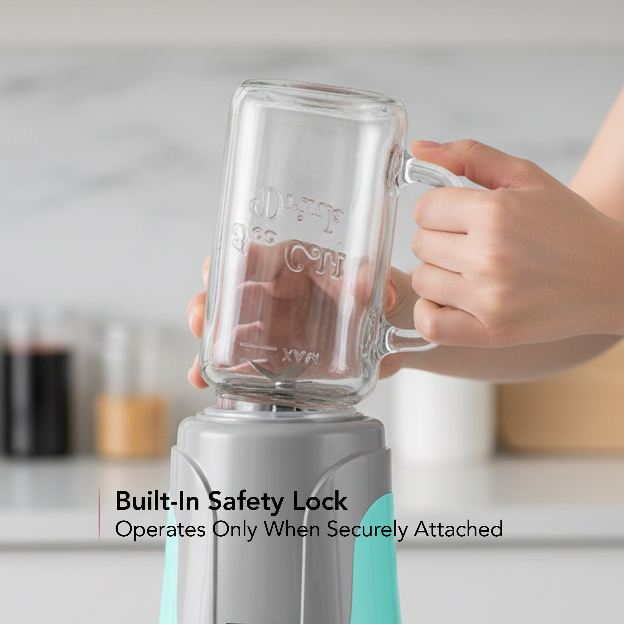 Ovente Personal Portable Electric Blender with 18oz Glass Mug BLH1002T