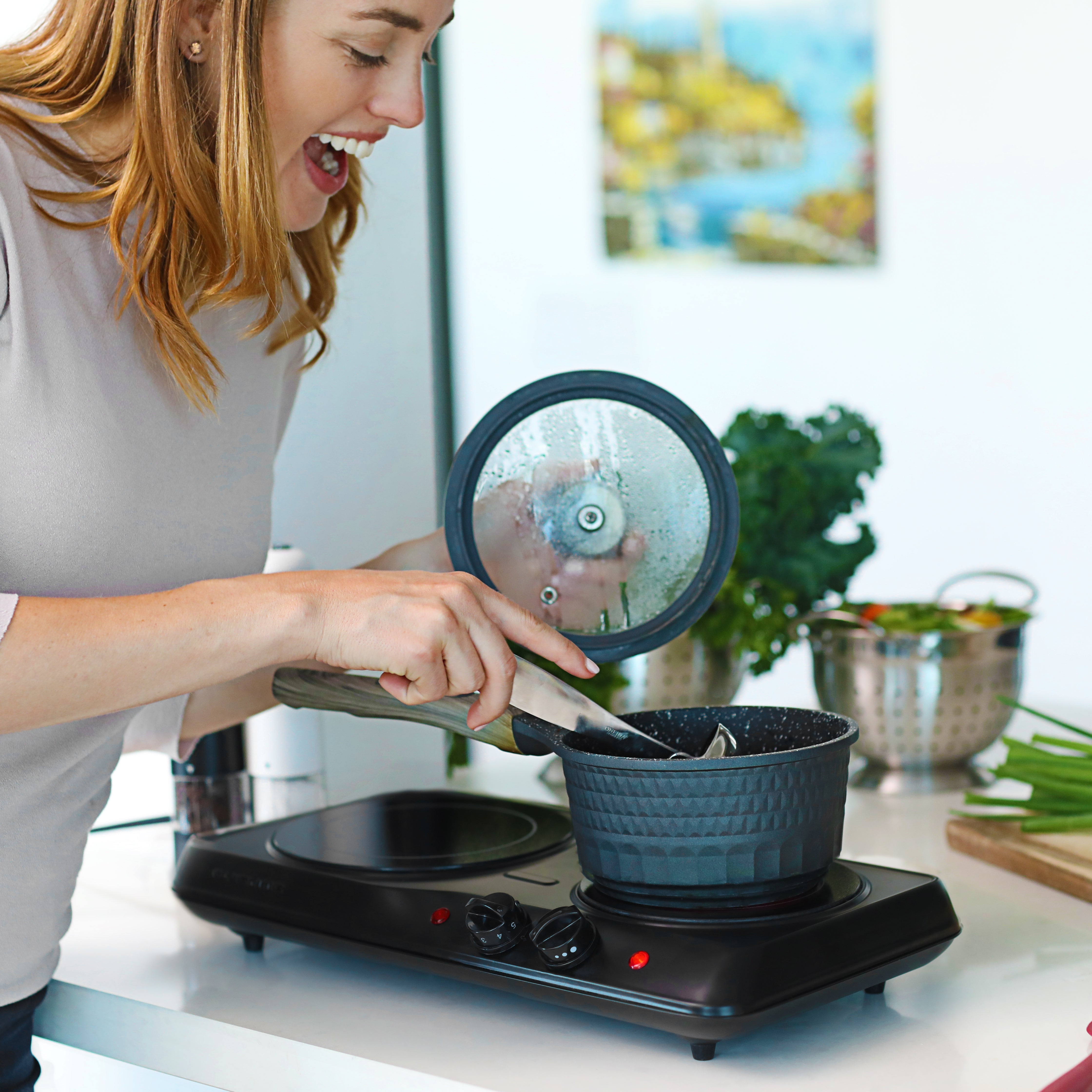 Ovente Double-Plate Infrared Glass Cooktop BGI102B