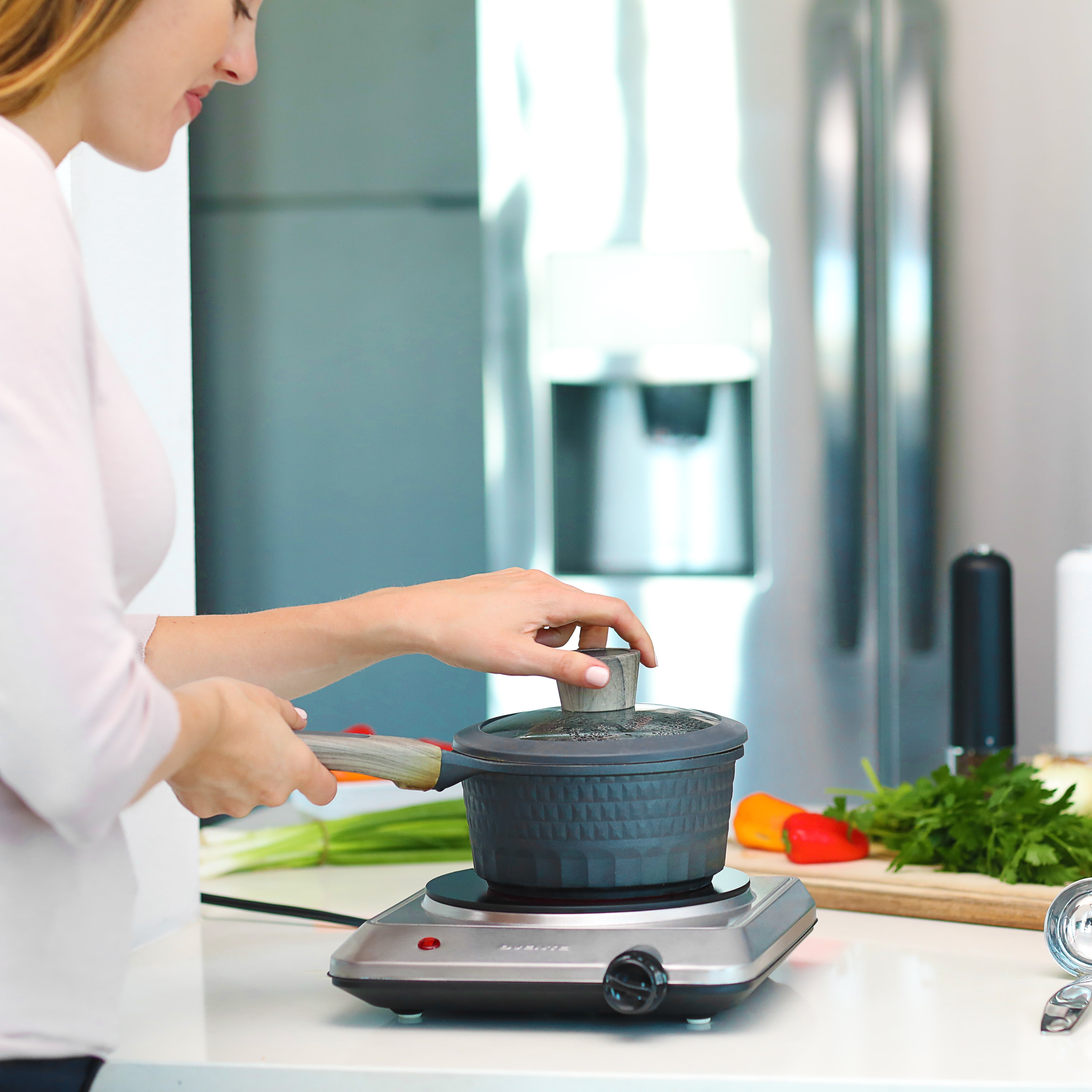 Ovente 7.5” Single-Plate Infrared Glass Cooktop BGI201S