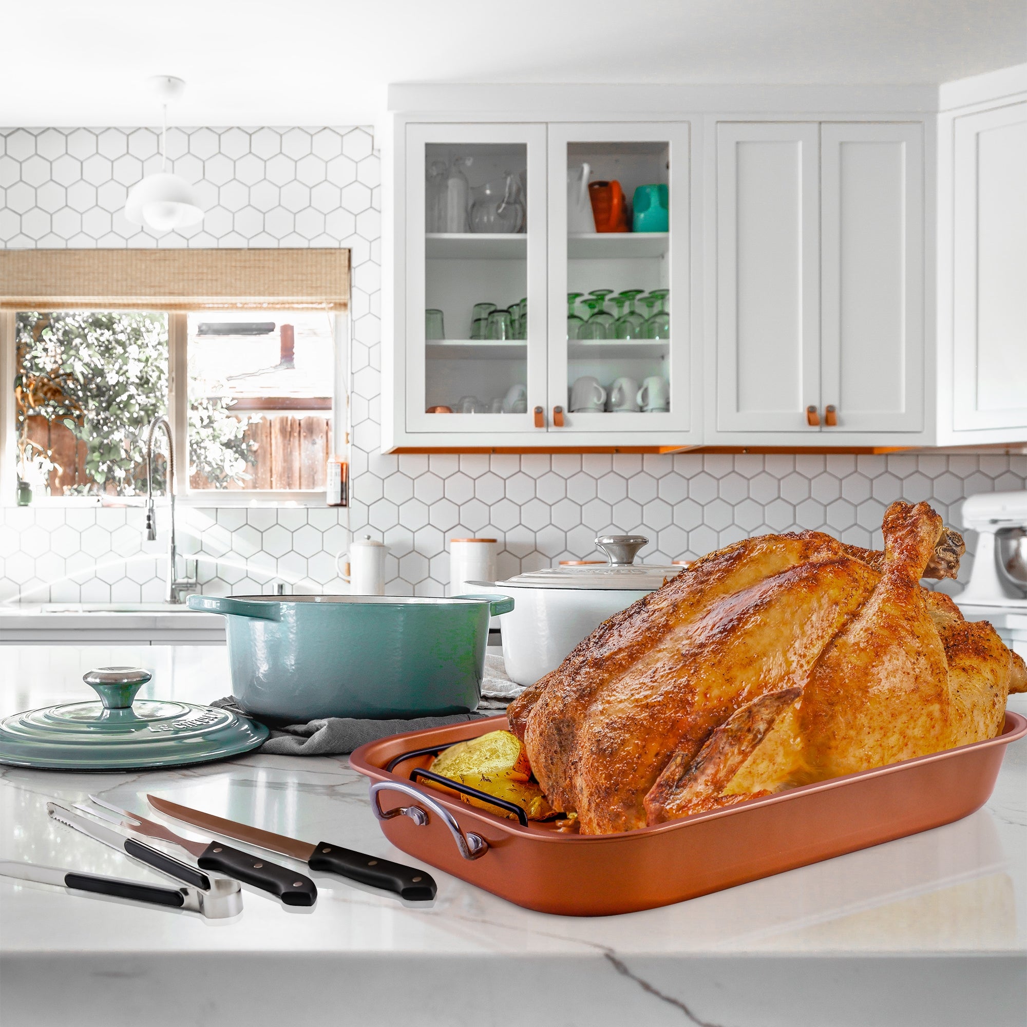 Ovente Copper Non-Stick Roasting Pan with Carving Set CWR24619CO