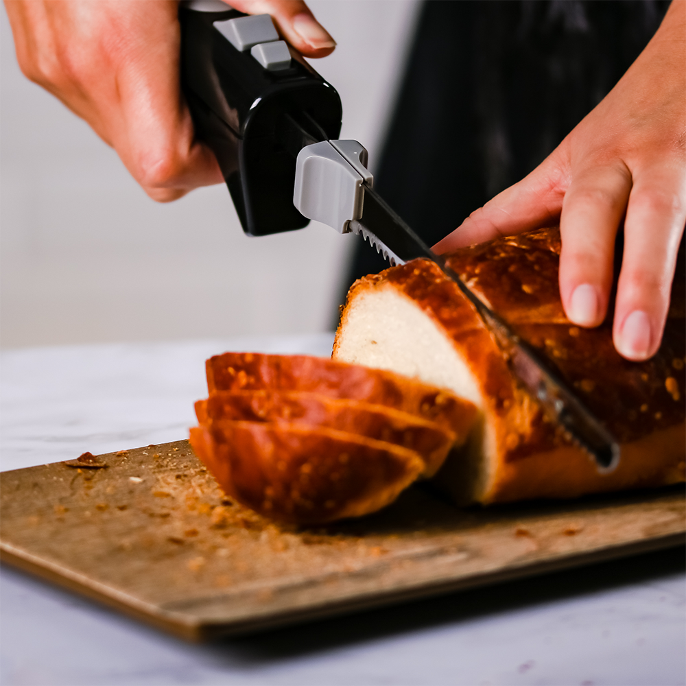 Ovente 110W Electric Kitchen Knife EK4510BB